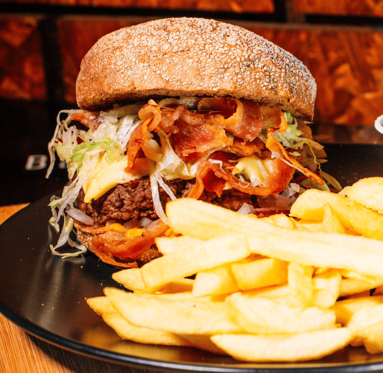 Valhalla Caieiras - Interior